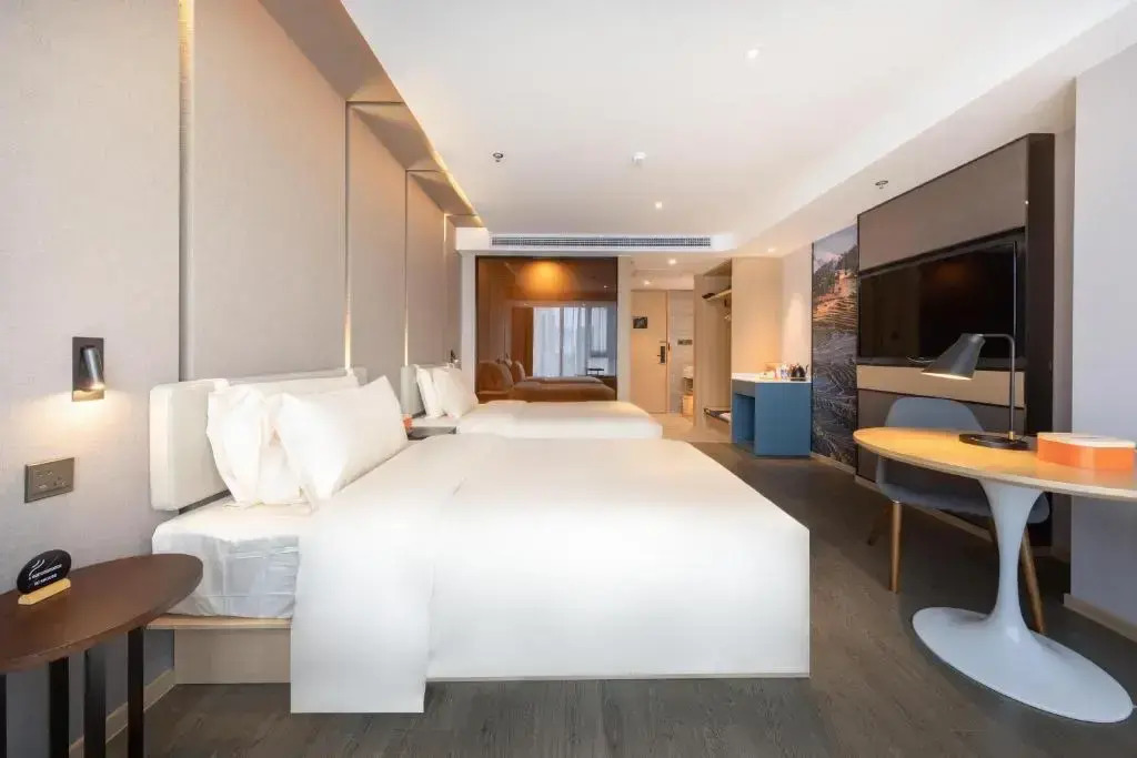 Atour Hotel Kunming Hi-tech Wuyue Plaza