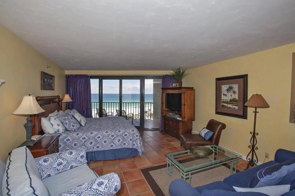 Beachside Towers at Sandestin by Panhandle Getaways