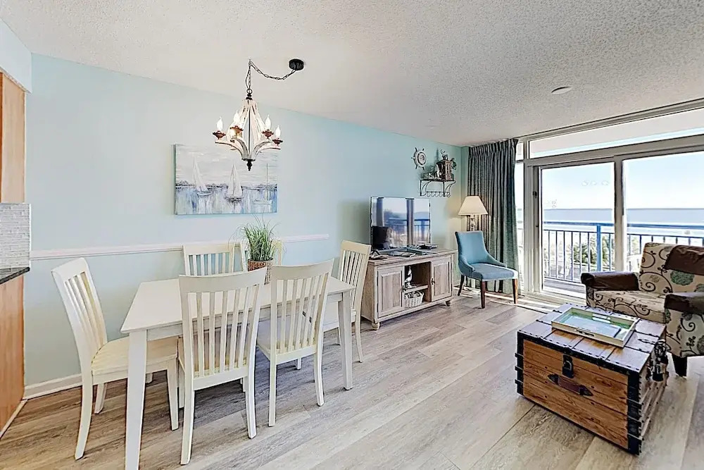 Beachfront W/ Pools, Hot Tubs & Lazy River 1 Bedroom Condo