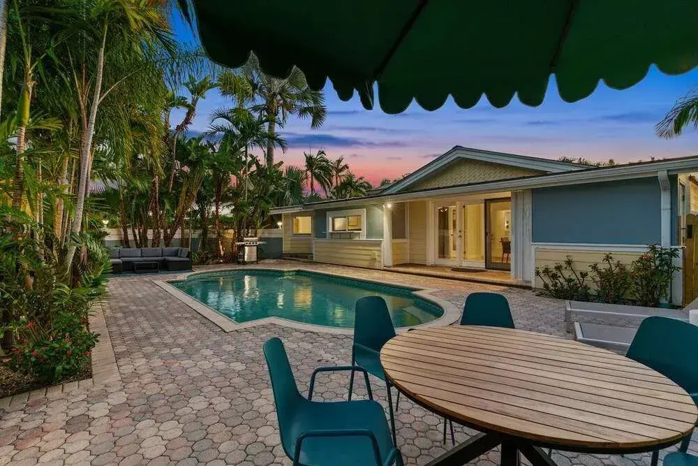 Kasa Las Palmas Pompano Beach