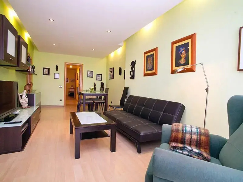 Sants-Montjuic Rambla Badal - Four Bedroom