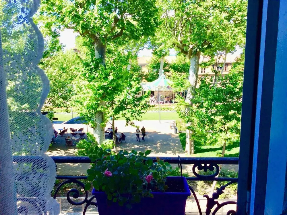 29 Square Gambetta
