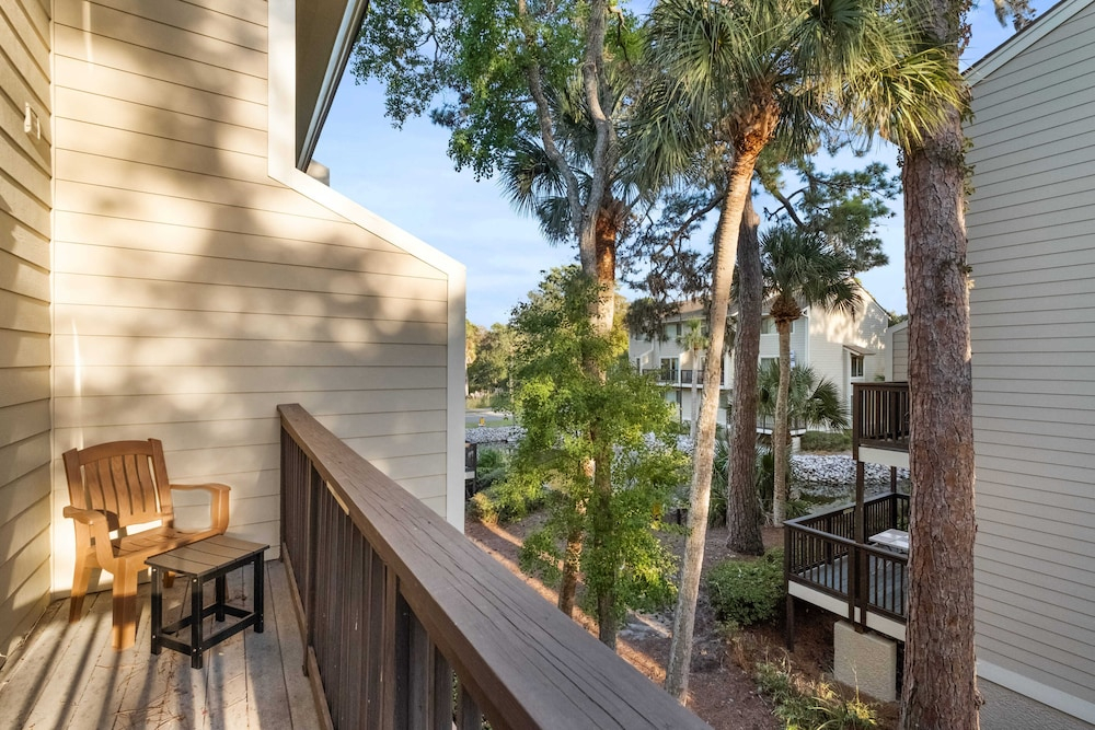 Family-Friendly Hilton Head Villa: Walk to Beach