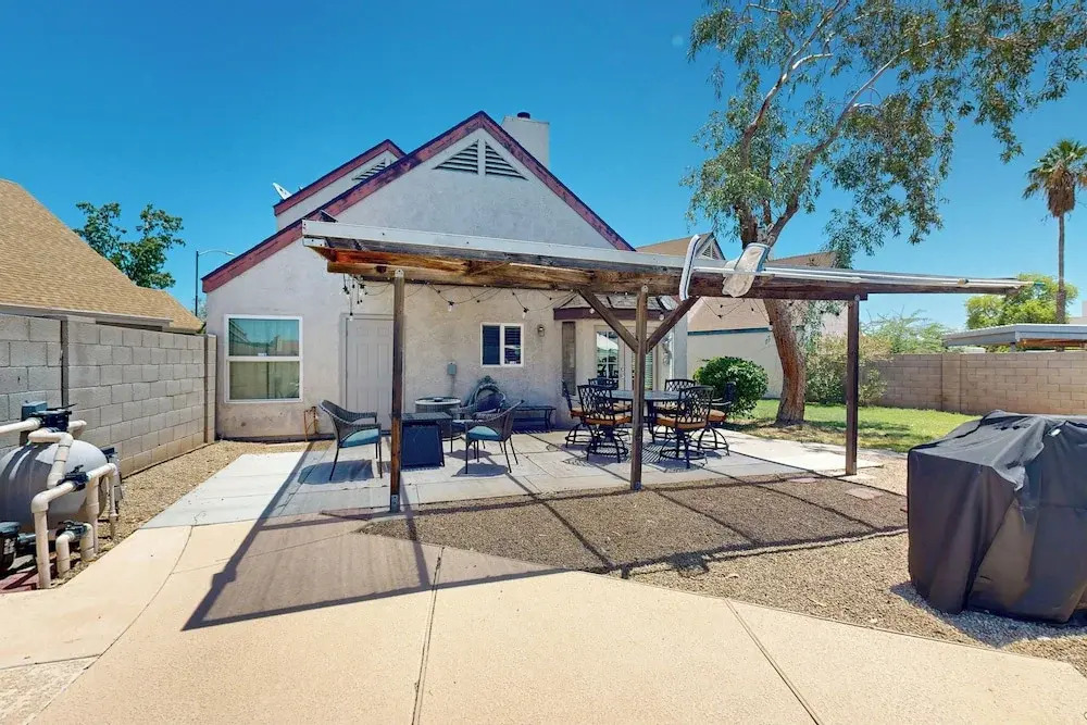 3BR Home w/ Sparkling Pool, Fire Pit