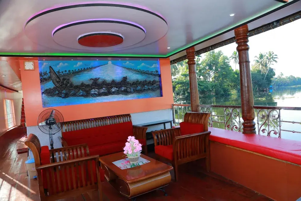 Sreekrishna Houseboat