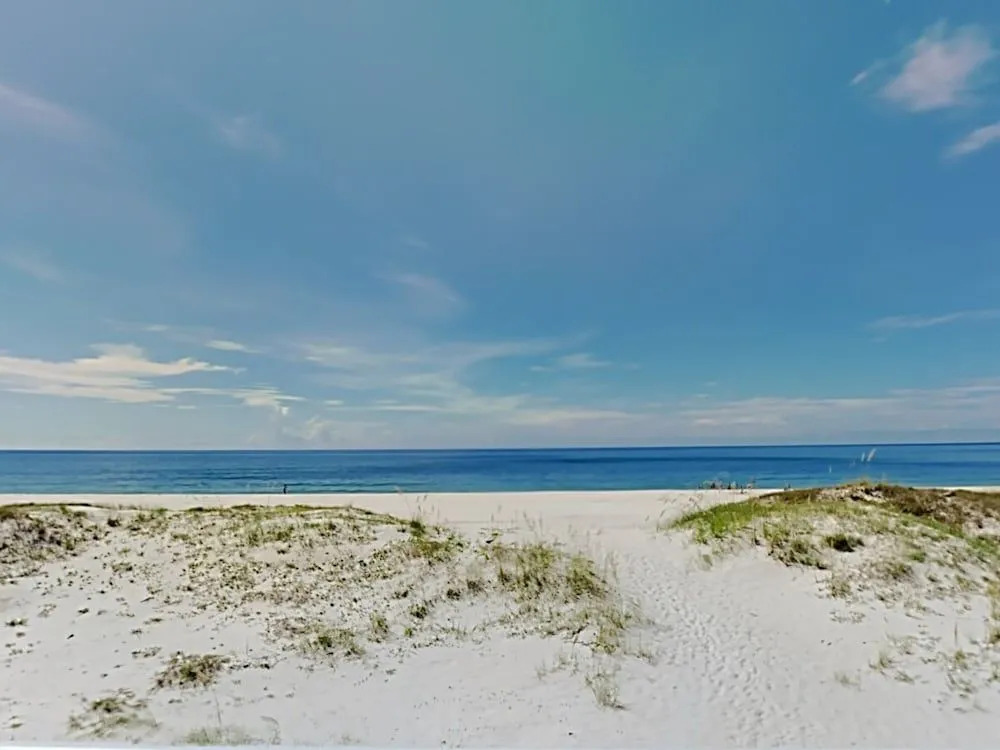 Boerboel's Beach Bungalow