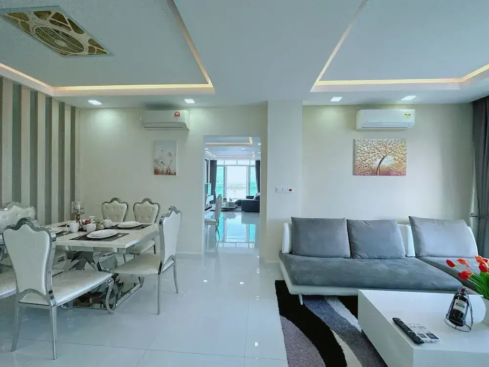 Infinity 28 Hotel and Residence