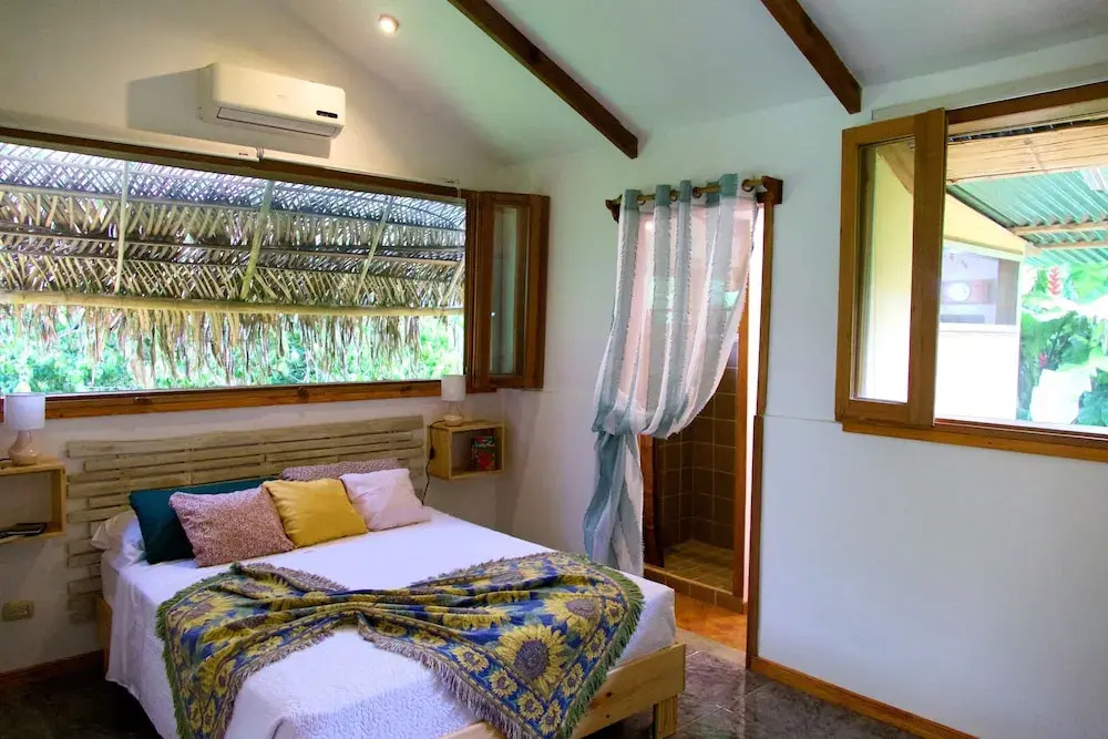 Buena Onda Jungle Lodge