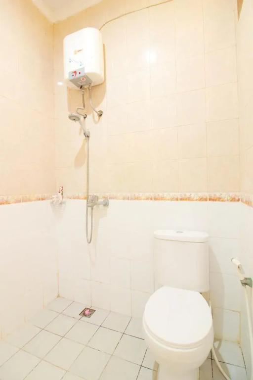 RedDoorz Plus At Hotel Sofia Pangandaran