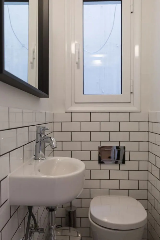 UPSTREET Chic Flat in the Heart of Athens