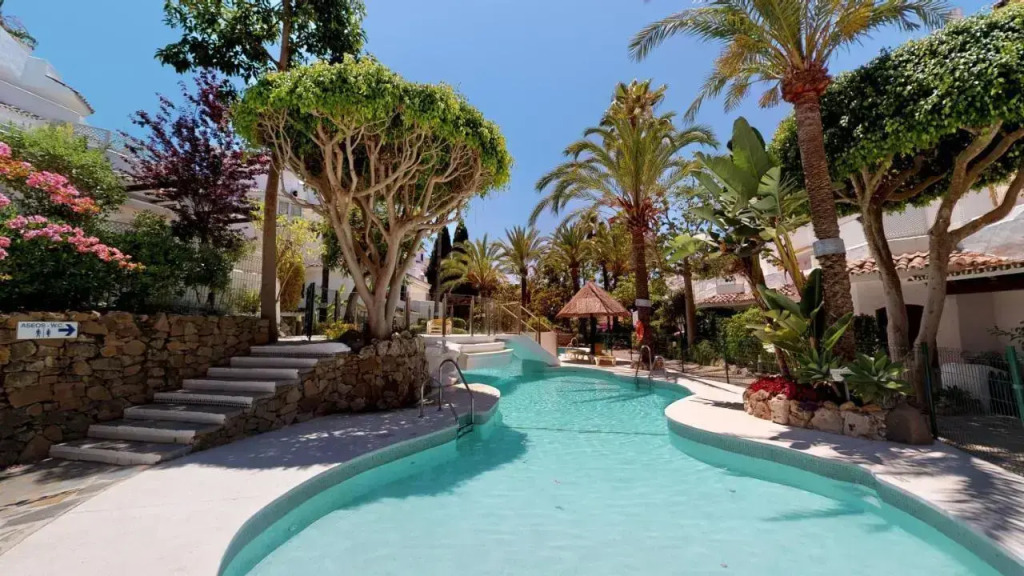 Golden Beach - EaW Homes