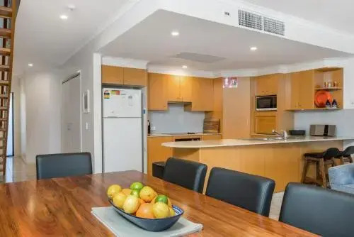 Byron Bay Accom Unit 2 8 Lawson Street, Byron Bay - Absolute Solace