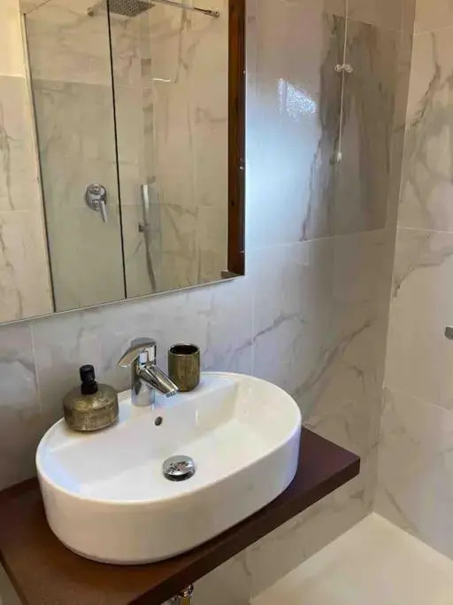Dimora le Cinque Terre con piscina 011021-LT-0044
