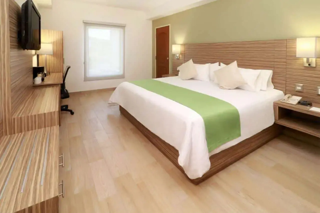 Wyndham Garden Monterrey Valle Real