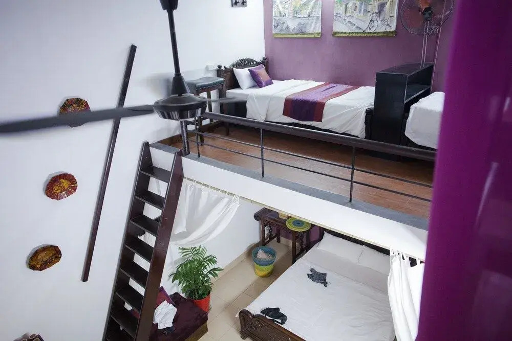 NQ Vintage House