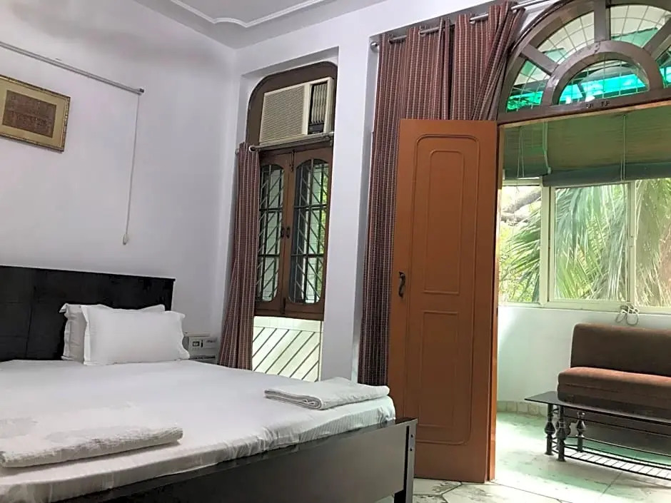 Tatvamasi Homestay