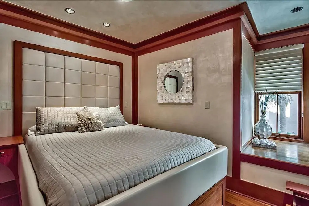 OLYMPIA SAND DOLLAR SUITE 2 Bedroom Holiday Home by Five Star Properties