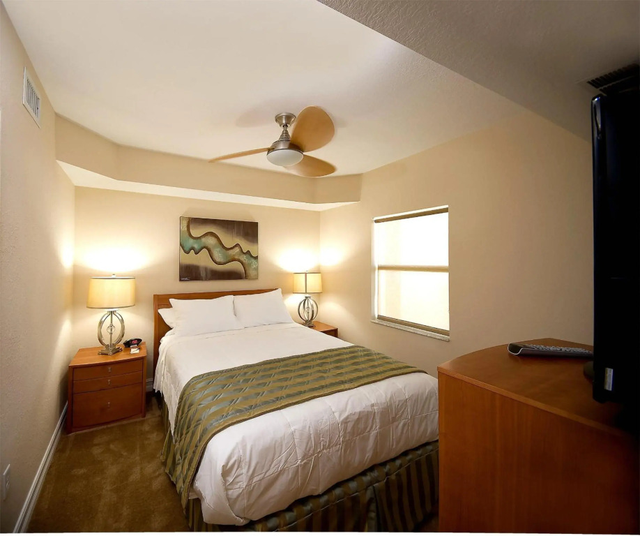 Crystal Palms Beach Resort