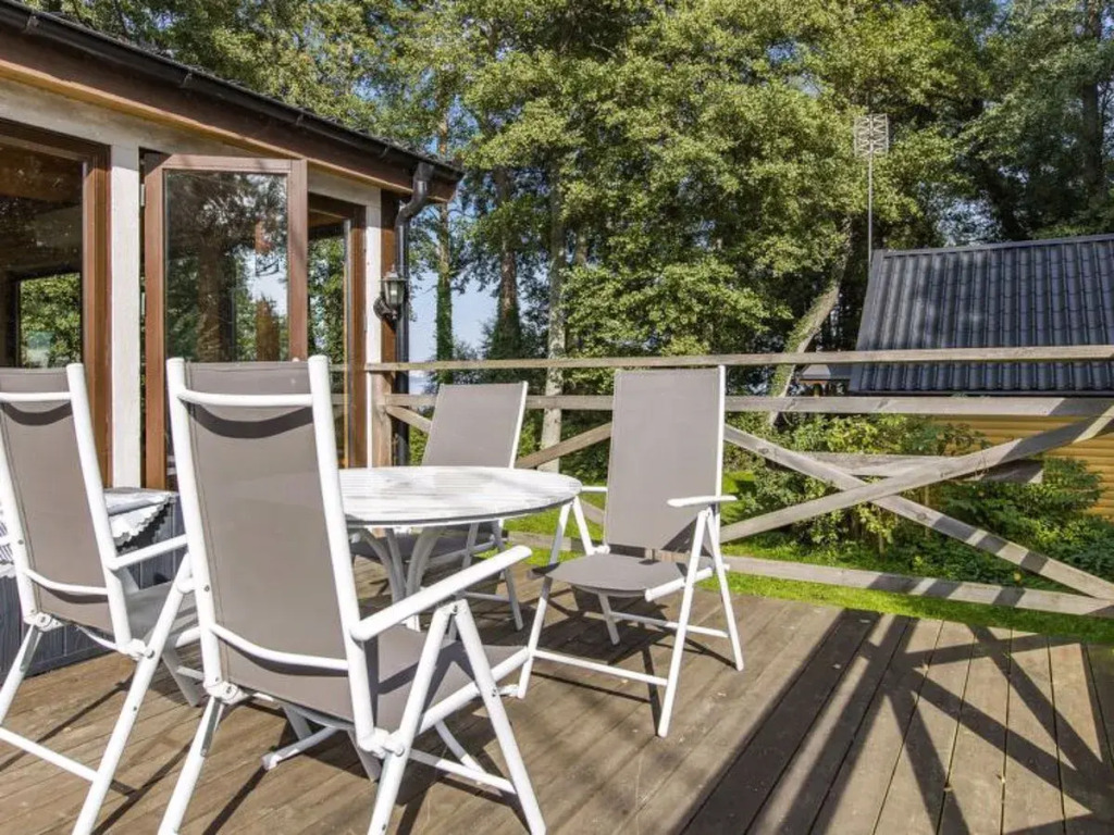 Kjuge Gula Huset (SKO039)