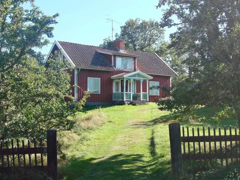 6 Person Holiday Home in Morlunda