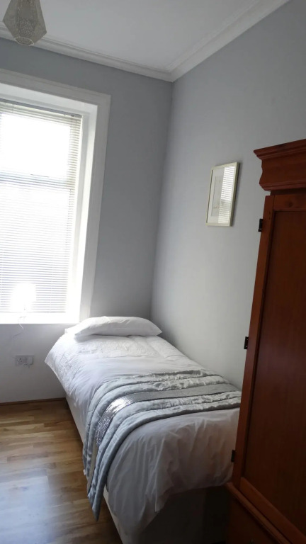 Portum -John St Apartment