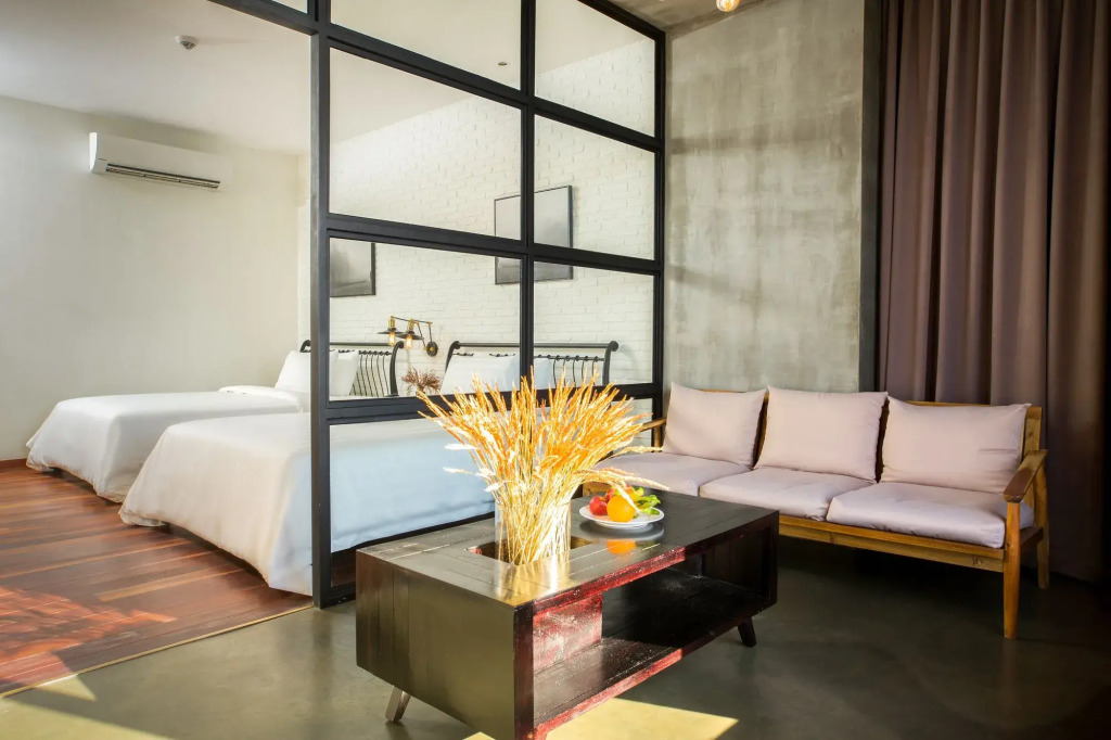 SIM Boutique Hotel