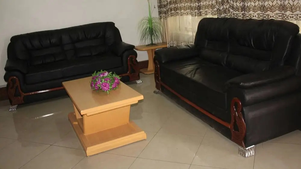 Olorropil Hotel