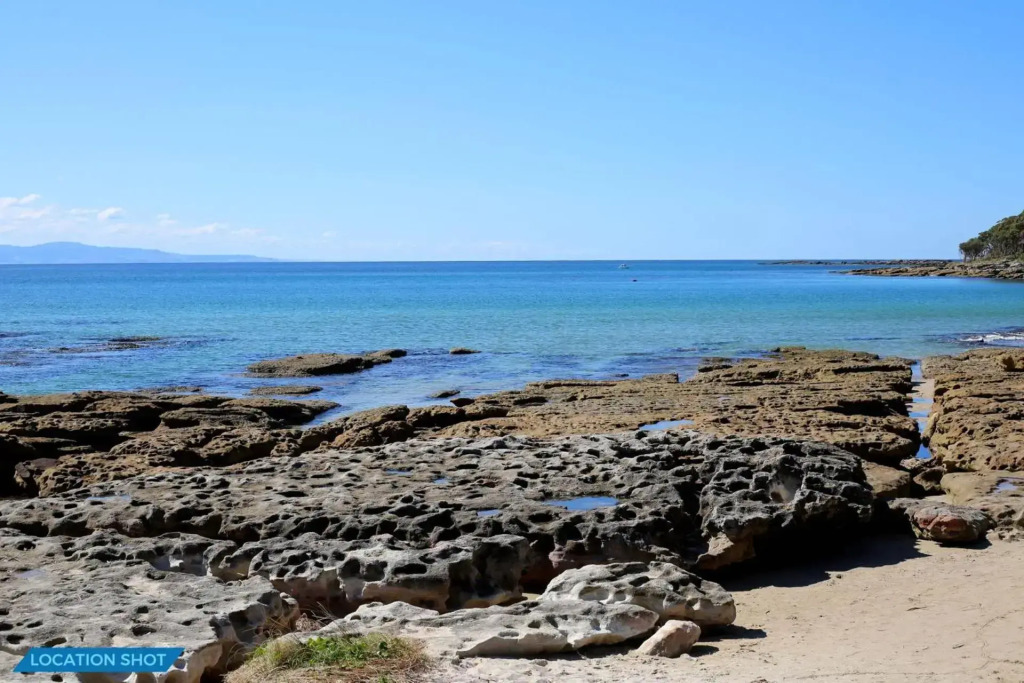 Sandy Feet Retreat I Pet Friendly I 1 Min Walk to Beach