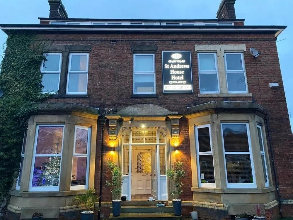 St Andrews house Hotel