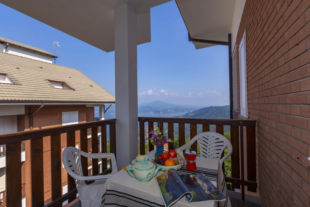Nicoletta's Lake View Stresa