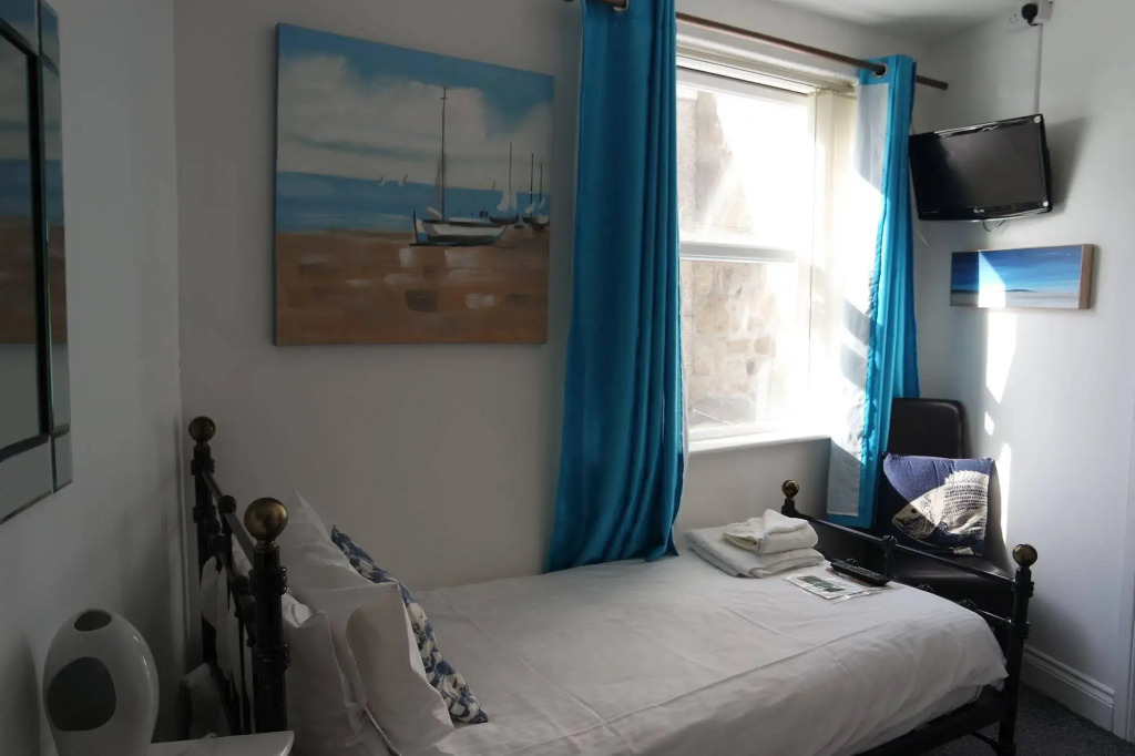 Duporth Guest House