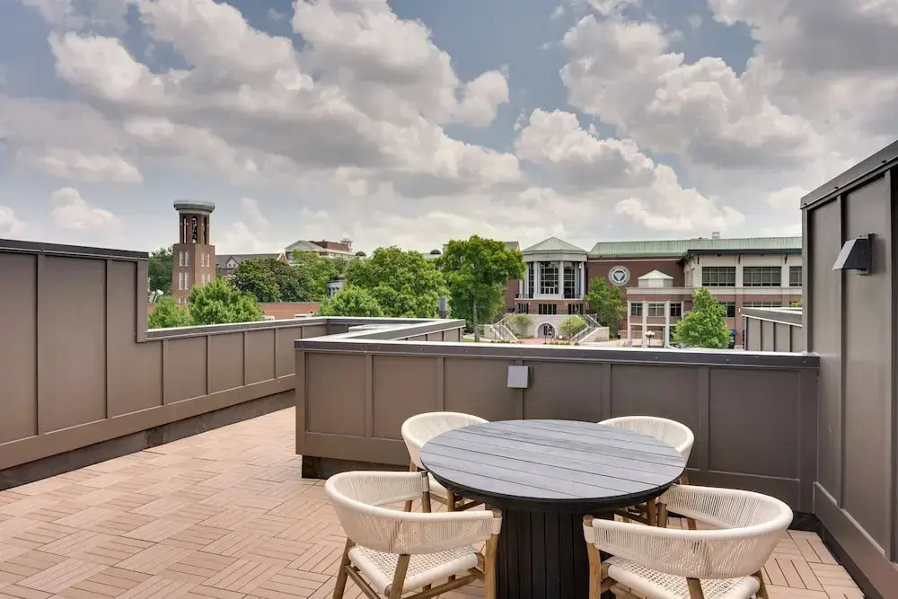 Eclipse - Ultra High End Finishes - Rooftop Patio
