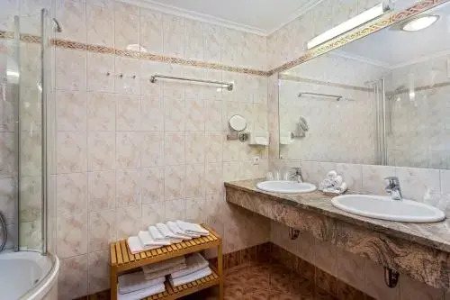 Almhof Alpin Appartments & Spa