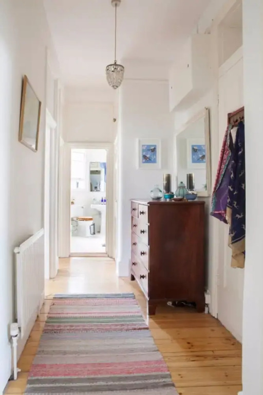 Spacious 2 Bedroom Flat in Battersea Park