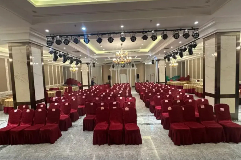 Vienna Hotel (Beijing Jiugong Metro Station)