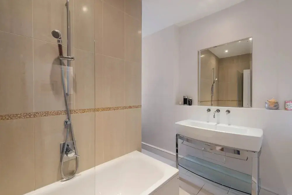 Cadogan Square - 3 bed