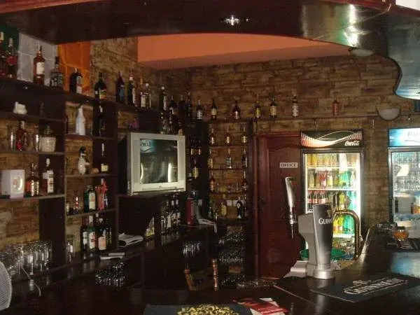 Irish Rover Hotel