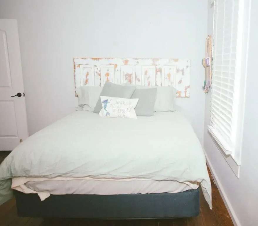 The Knotty Mermaid 2br Home In Galveston 2 Bedroom Home by RedAwning
