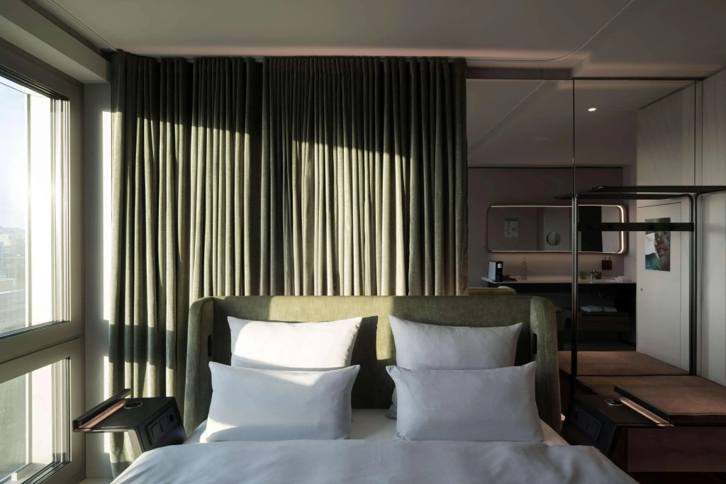 bmine Frankfurt Airport, WorldHotels Crafted