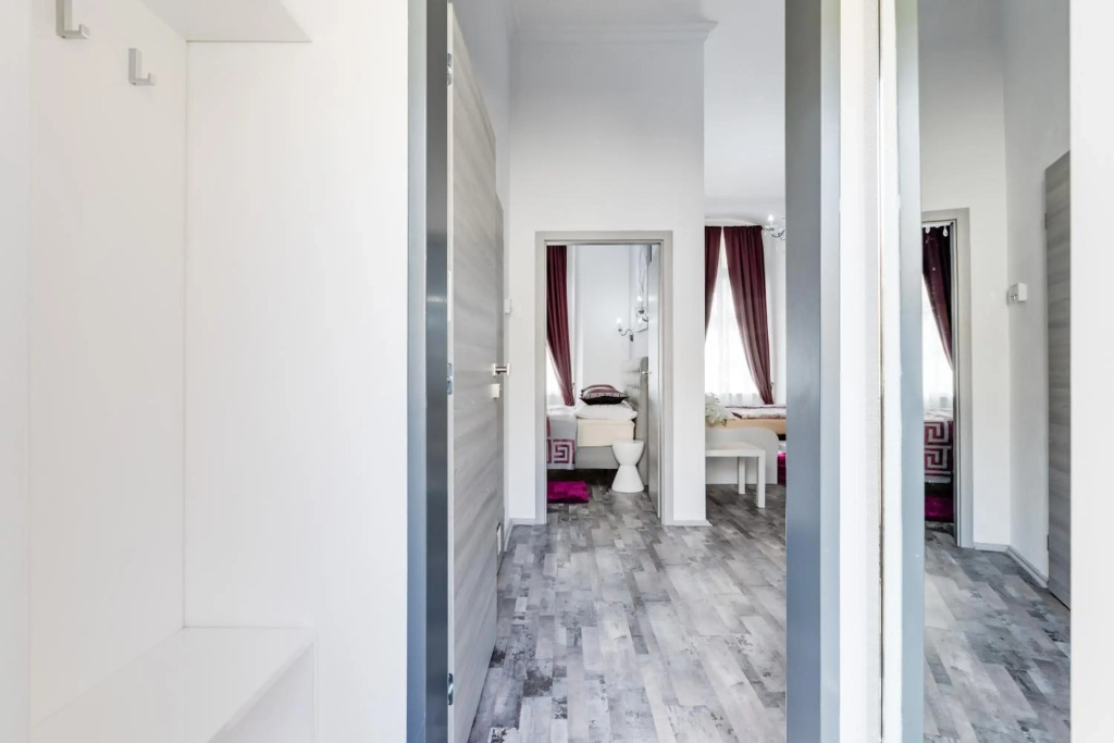 Apartment Thunovská 10