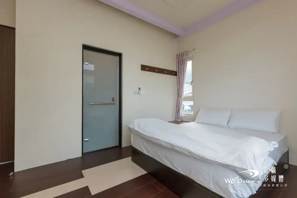 Wide Habitat Hostel