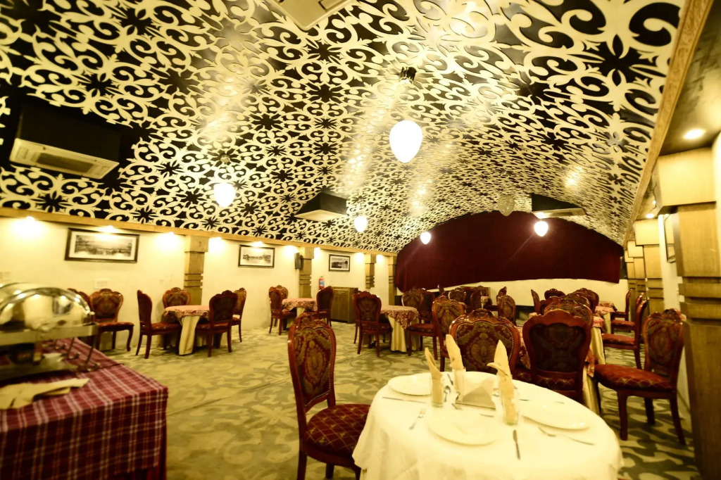 Hotel Aksa Srinagar