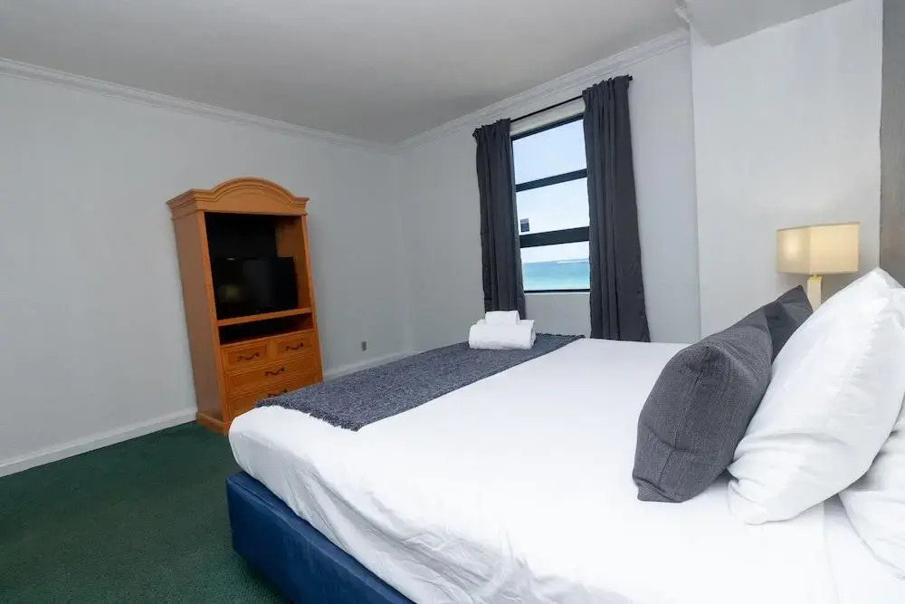 629 Ocean View Hollywood Beach