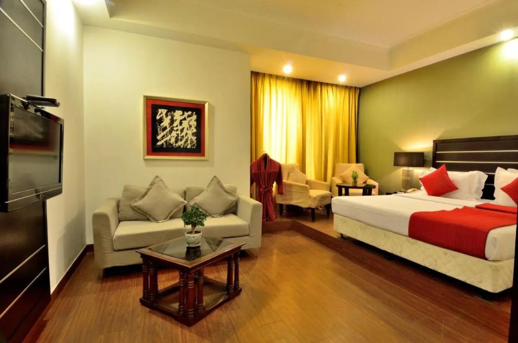 Lakshya's Hotel