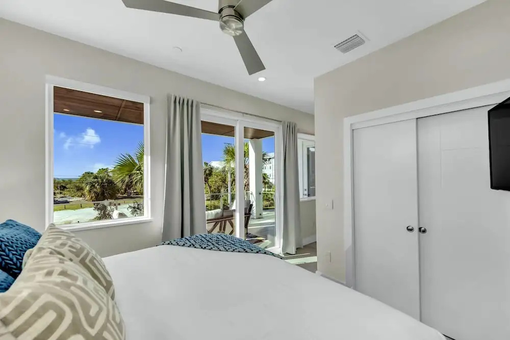 The Upper Deck in Siesta Key