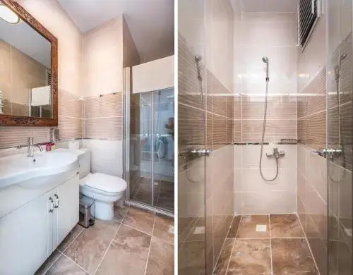 De Moon Suites Hotel