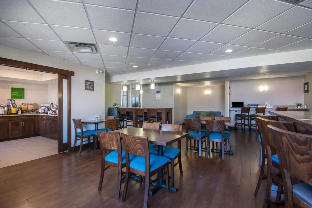Comfort Inn & Suites Airport South