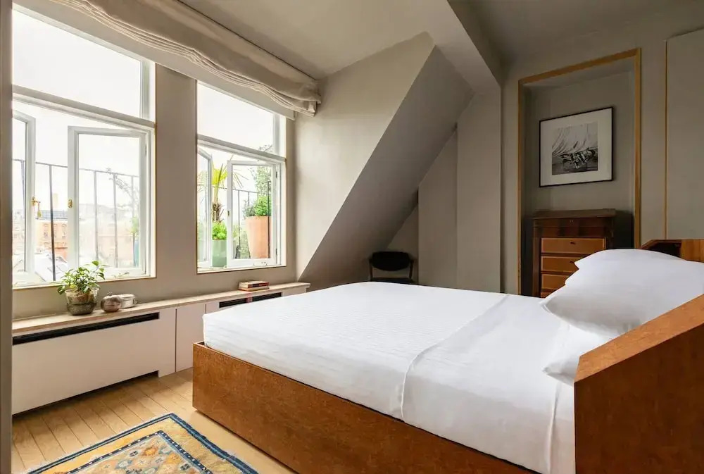 Pont Street IV by Onefinestay