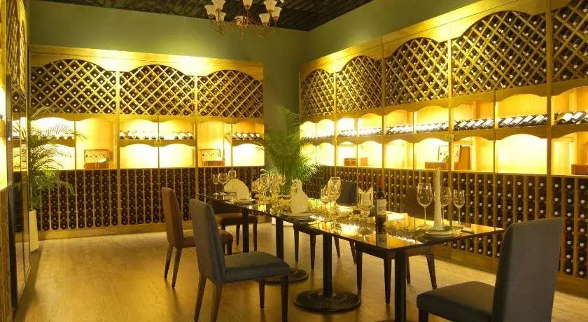 Tienyow Grand Hotel