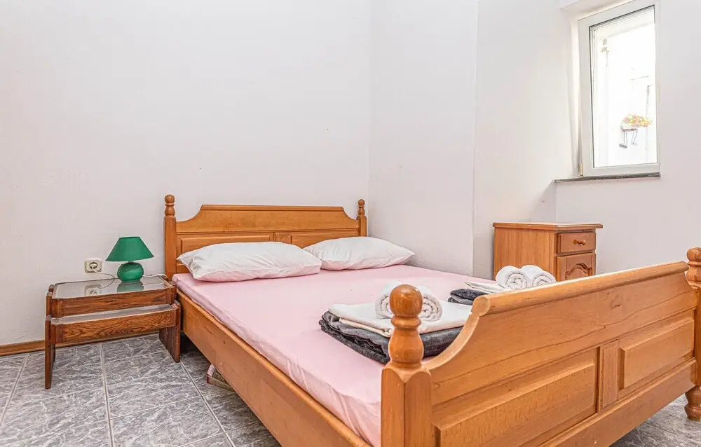 Stunning Apartment in Vodice With Wifi and 1 Bedrooms